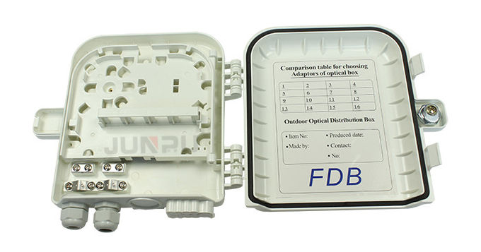 SC adaptörlü FTTH 8 Bağlantı Noktalı Dış Mekan Fiber Dağıtım Kutusu ABS malzemesi 0